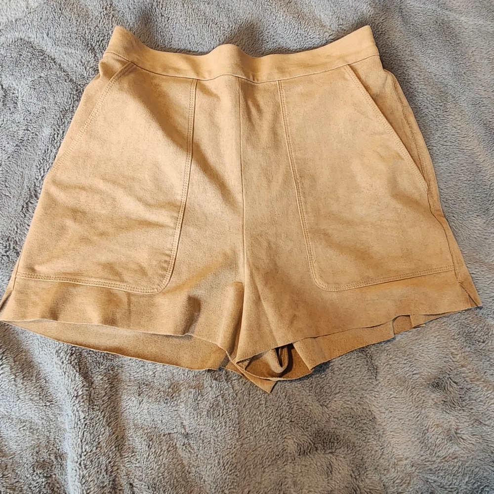 Wilfred High-Waist Suede-Look Tan Shorts